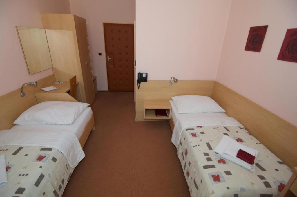Hotel Steve Liptovský Mikuláš Esterno foto