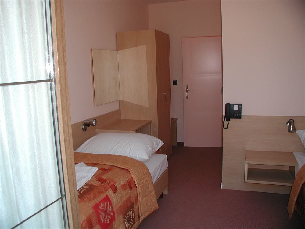 Hotel Steve Liptovský Mikuláš Esterno foto
