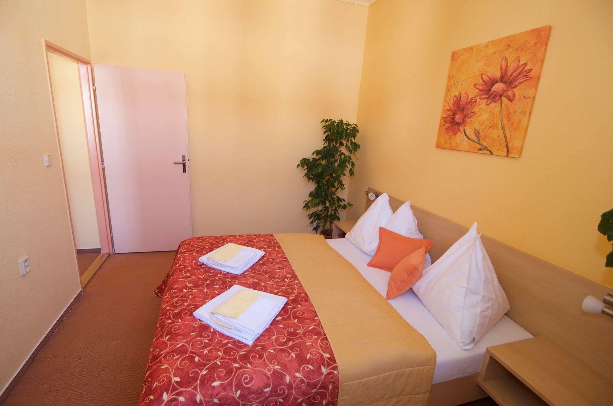 Hotel Steve Liptovský Mikuláš Esterno foto