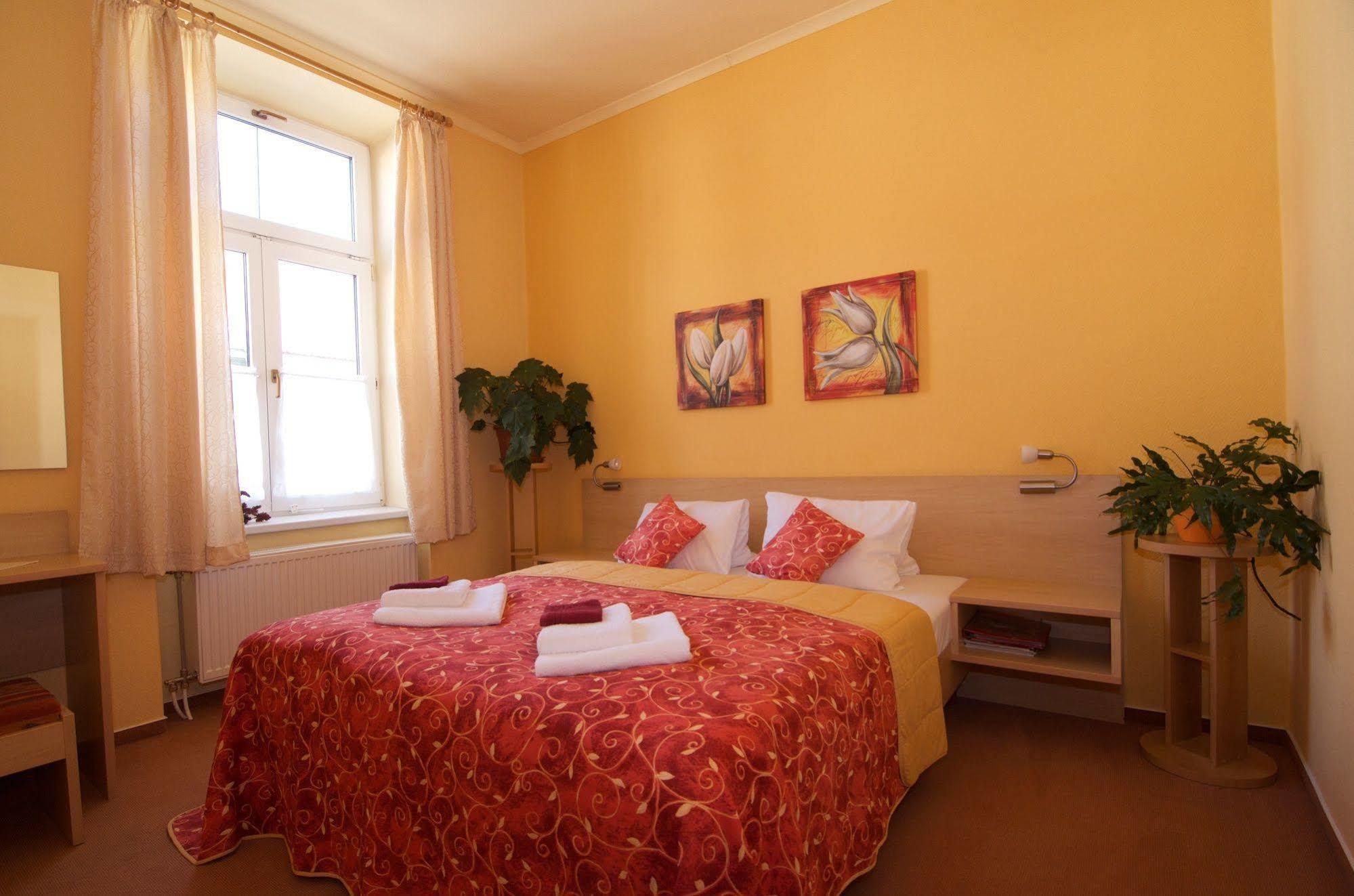 Hotel Steve Liptovský Mikuláš Esterno foto