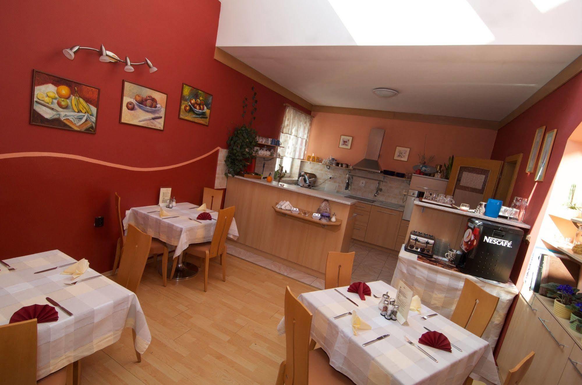 Hotel Steve Liptovský Mikuláš Esterno foto